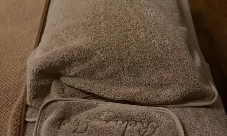 One, Two or Three 60-Min Foot Reflexology Massages with Hot Salt Scrub