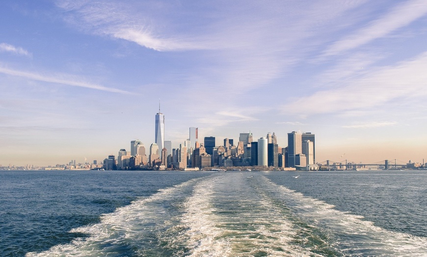 Image 4: Cruise NYC's Waterways: 60-min Narrated Boat Tour of Statue of Liberty