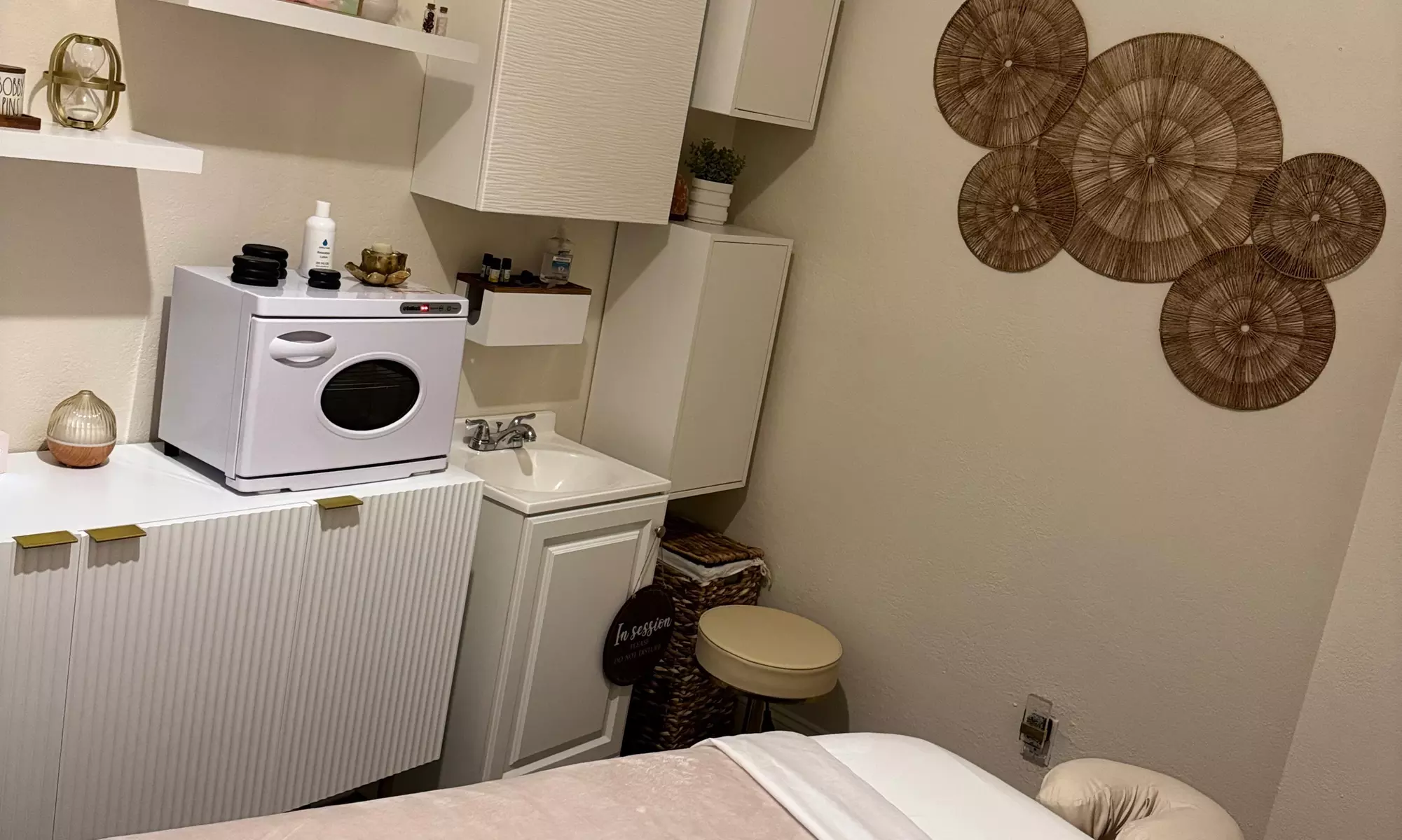 Customized Massages: Targeted Relief with Light to Firm Pressure