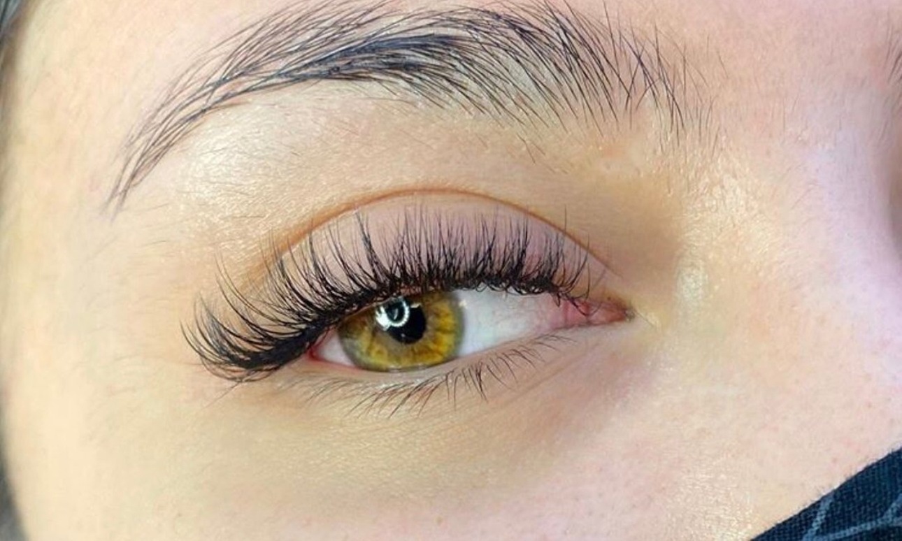 Discover Dulce Lash Lounge's Full Sets & Fills Eyelash Extensions for New Clients with Up to 53% Off
