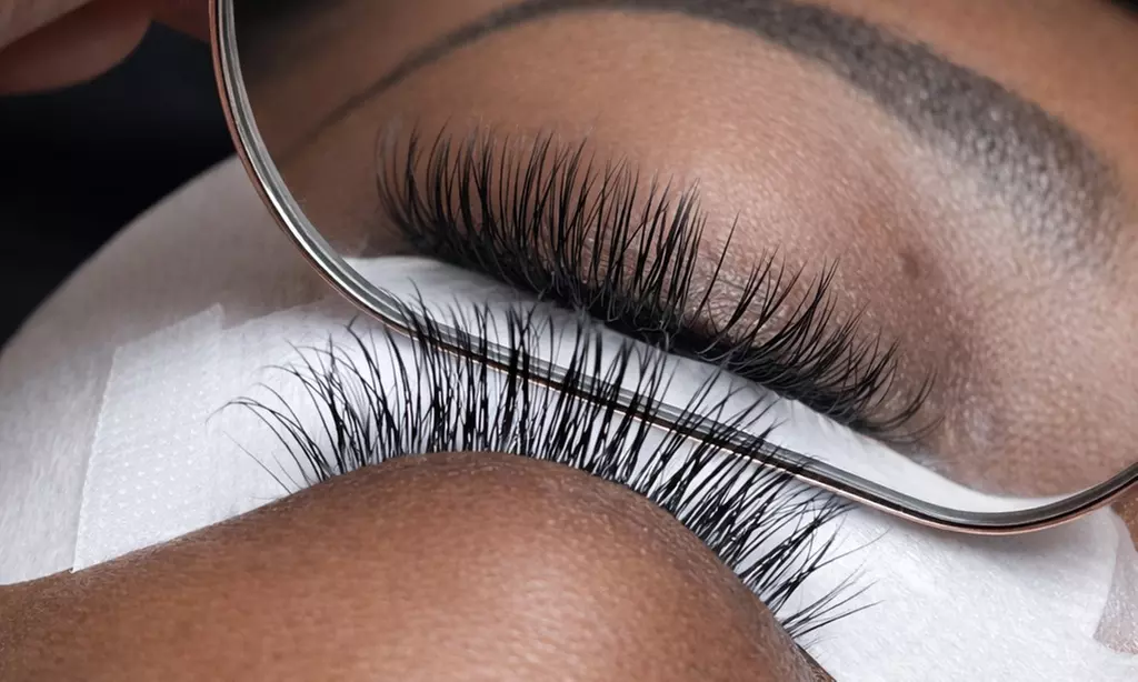 Transform Your Lashes: Classic, Hybrid or Volume Eyelash Extensions