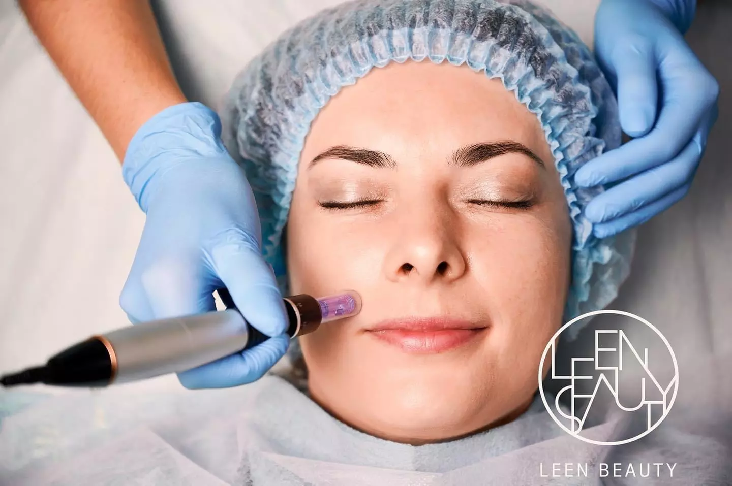 Experience Leen Beauty Salon USA's Microdermabrasion BB Glow Facial with up to 50% off for radiant, glowing skin - Primary Image