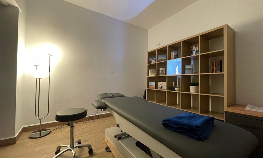 Image 10: 1 o 3 sesiones de masaje shiatsu de 60 minutos para 1 persona