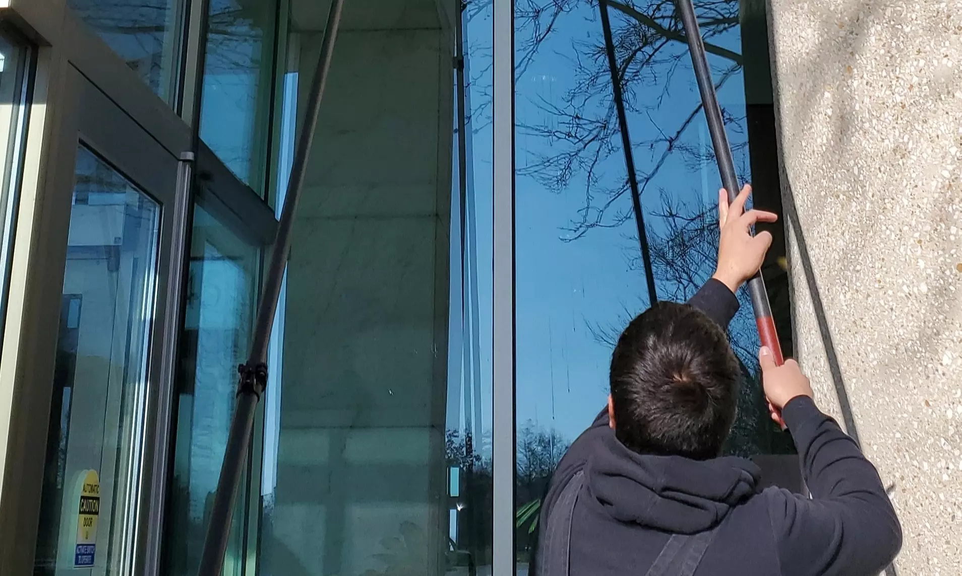 Professional Interior & Exterior Window Cleaning for Homes