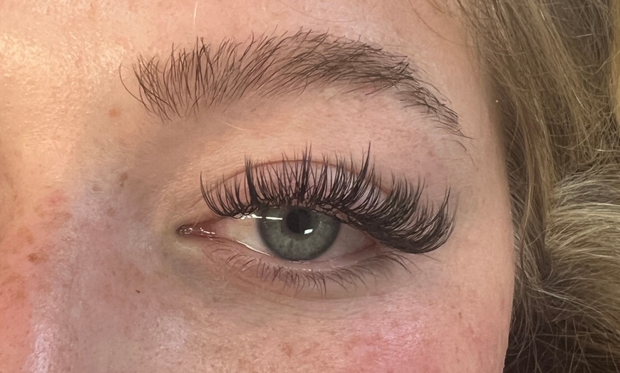 Image 7: Enhance Your Look with Full Set of Eyelash Extensions 