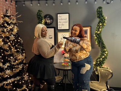 Selfie Tour Package: Medium-Interactive Tour for One - Selfie Paradise