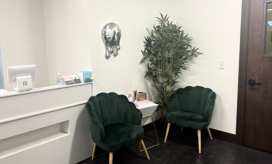 Image 4: 1,3 or 5 Brazilian/Bikini Waxing Service