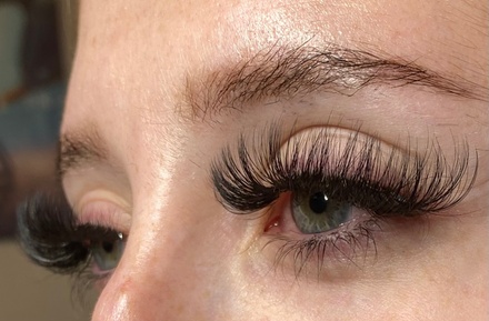 Classic full set w/ half off 1st fill in - Total Divine Beauty Bar