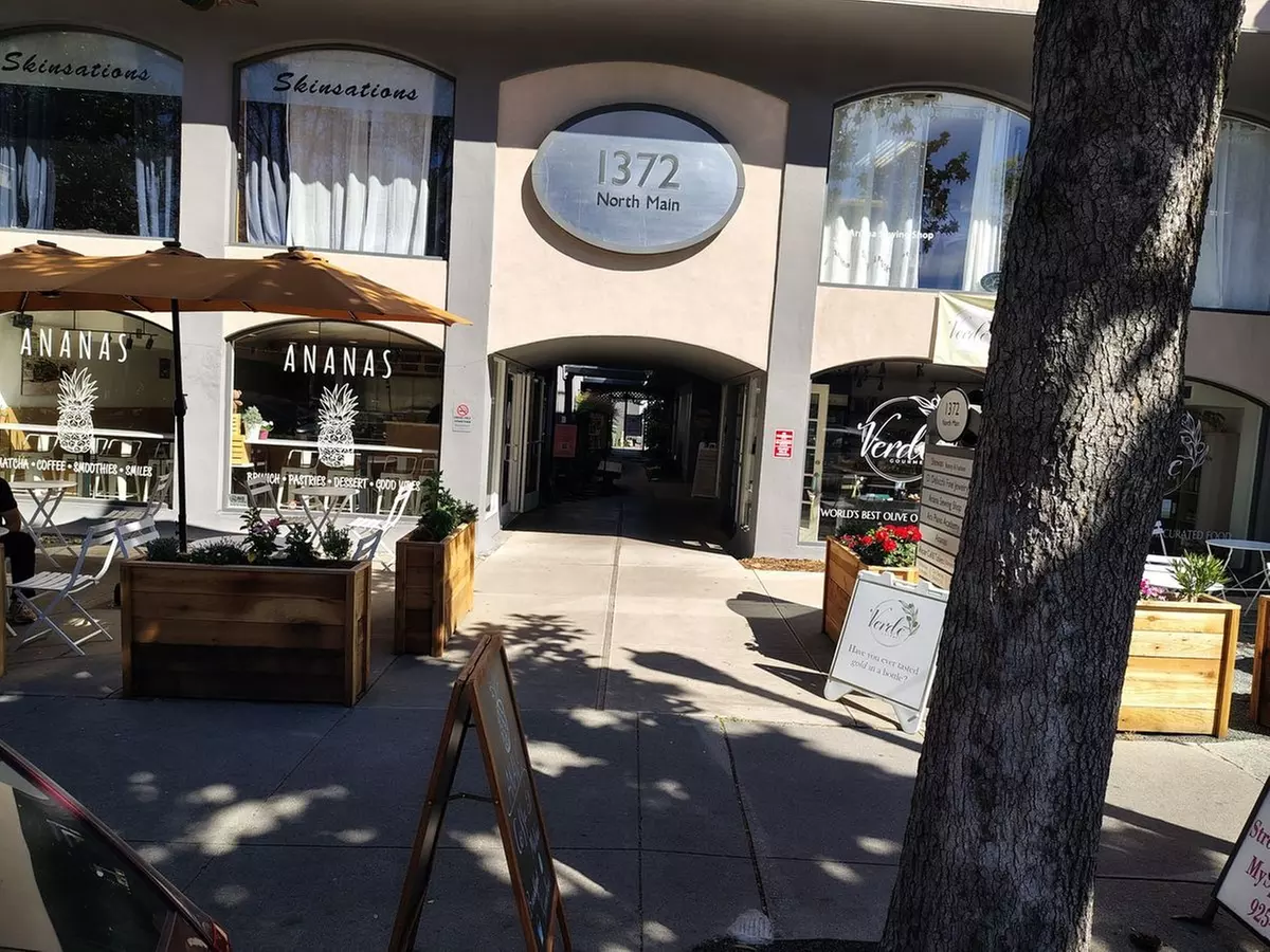 Enhance Yourself with Lash Extensions or Lash Fills at Face33 (Up to 63%Off) - Image 7