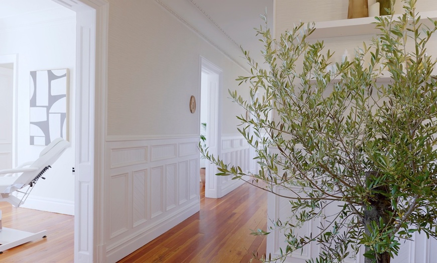 Image 10: Limpieza facial con peeling químico, extracción y tratamientos