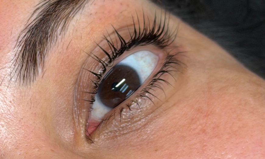 Image 2: Korean Lash Lift and Defining Tint Treatment