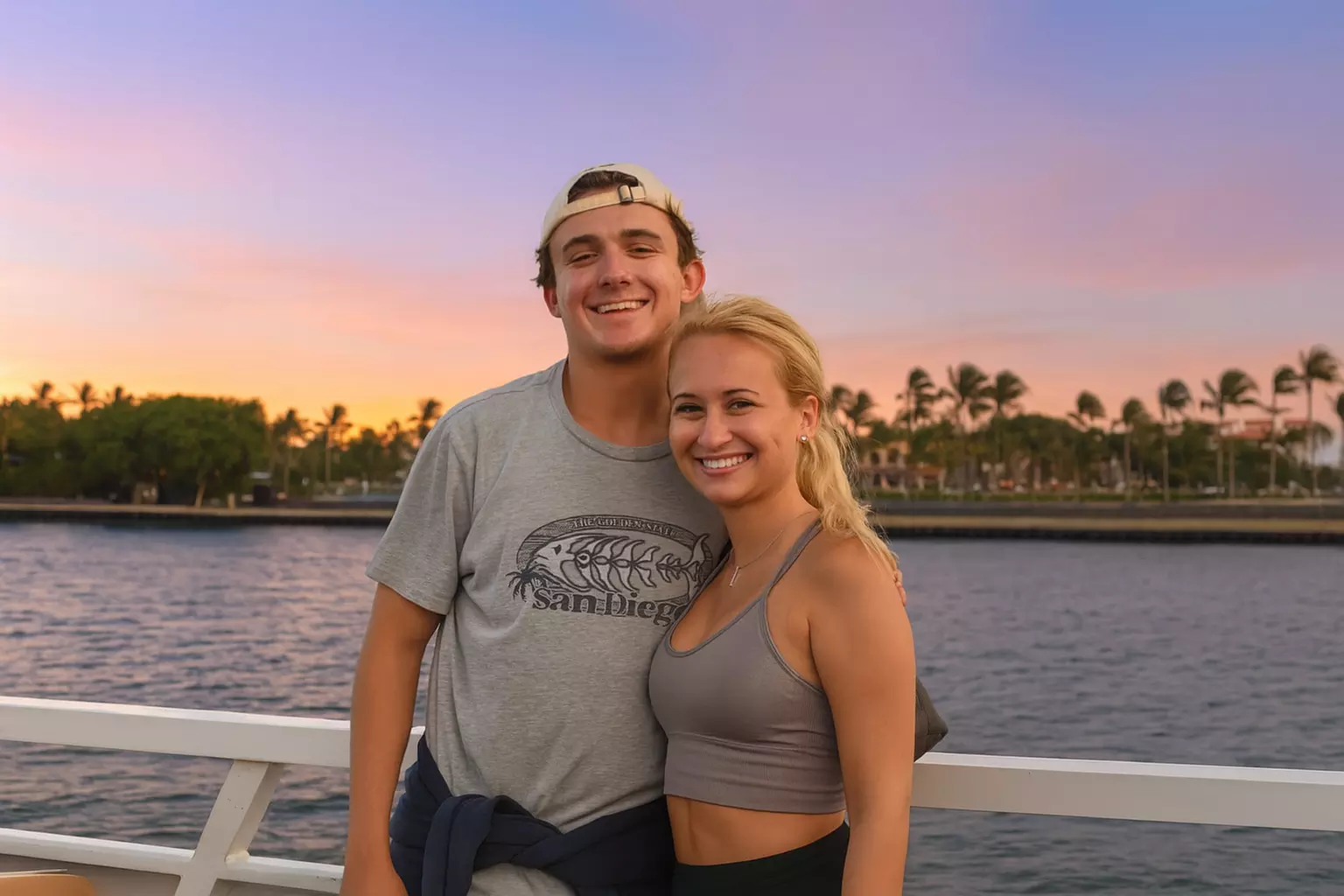 Experience the Thrill of Miami with a Sunset Cruise and Mojito Bar