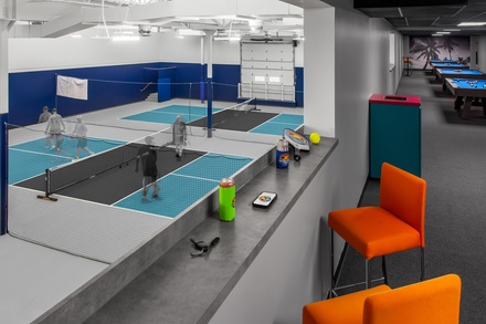 Discounted 1-hour indoor pickleball court rental (M-F, Before 5 pm) - Pickle Paradise