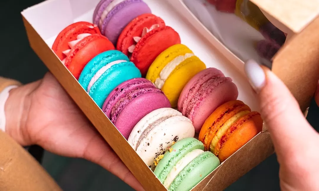 Bis zu 24% Rabatt auf den Makrone bei Mont Blanc Gelateria