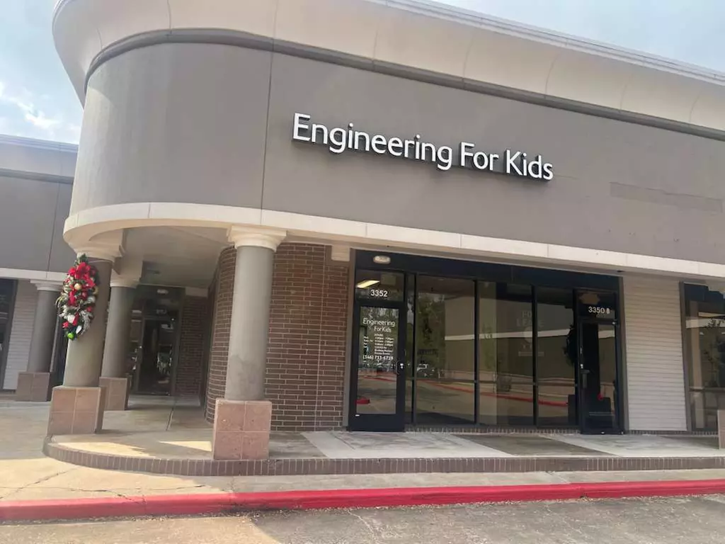 Dynamic 3-day STEM Camps, Empowering Kids (6-14) to Explore Robotics, 3D Printing, and More in Sugar Land - Primary Image