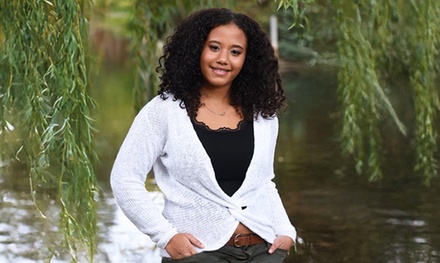 40 Minute Outdoor Photography Session - 4 People Max. - Elle Vignette Lifestyle