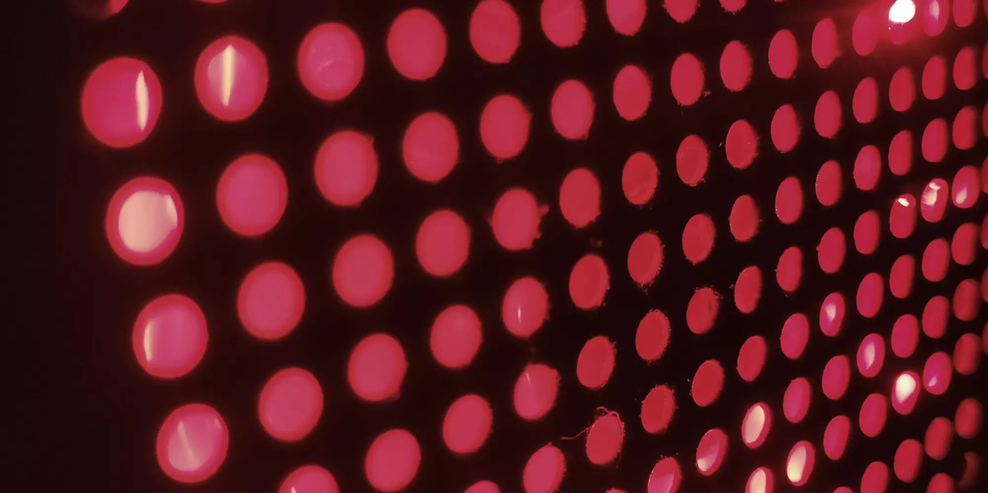 Red Light and Wood Therapy Sessions for Body Sculpting