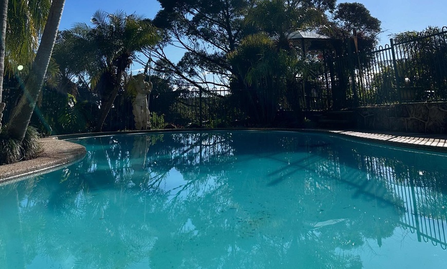 Image 9: Mini Wellness Retreat + 60-Min Signature Healing Session for 1 or 2  