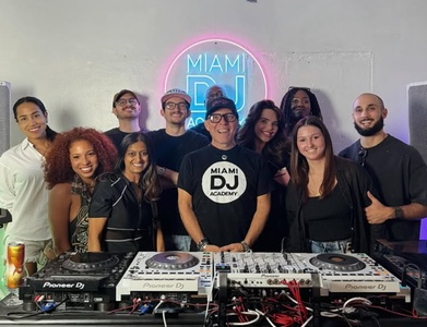 1 Hour Private DJ Class for 1 - Miami DJ Academy