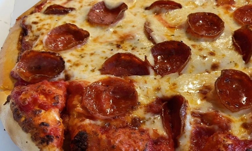Image 3: Savor Delicious Eats with $15 or $30 Toward Food and Drinks