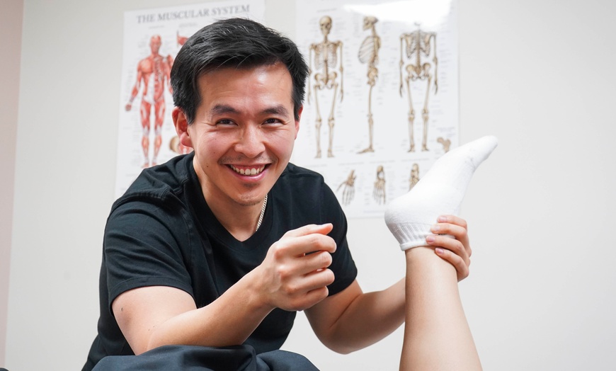 Image 3: Unwind with One 60 or 90-Minute Therapeutic Massage 