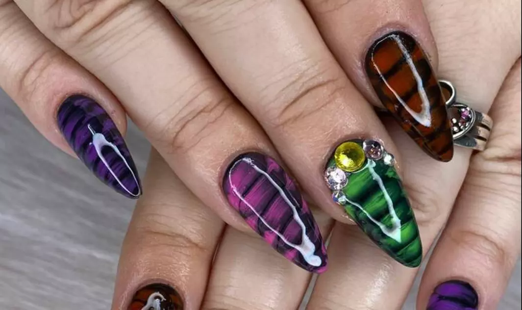 Experience a Deluxe Mani-Pedi Session for Ultimate Relaxation