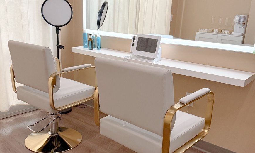 Image 4: Up to 45% Off on Salon - Scalp Care at Luz Spa Studio