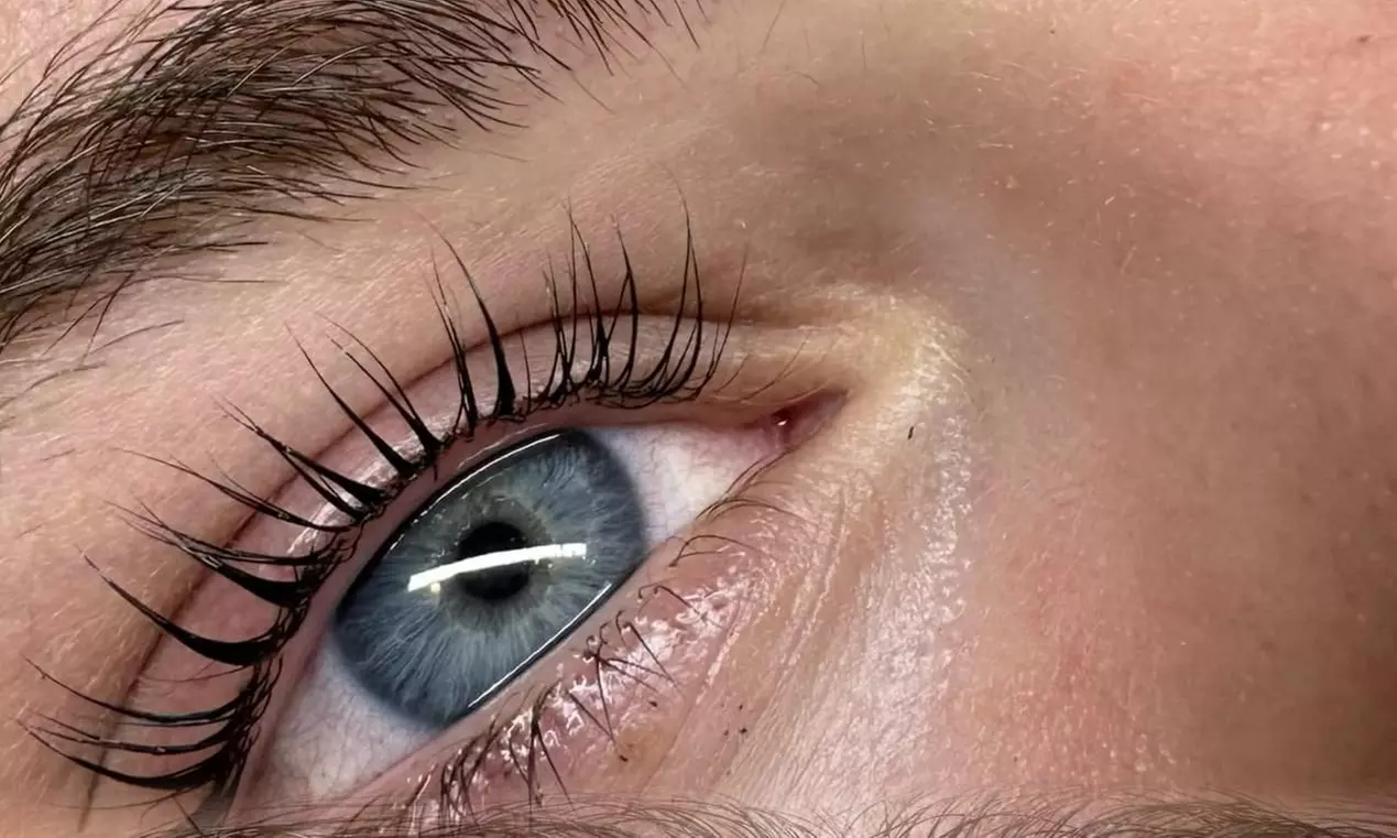 Get a Striking Look with Full Set of Eyelash Extensions at The Queen Brow & Lashes (Up to 40% Off) - Second Medium