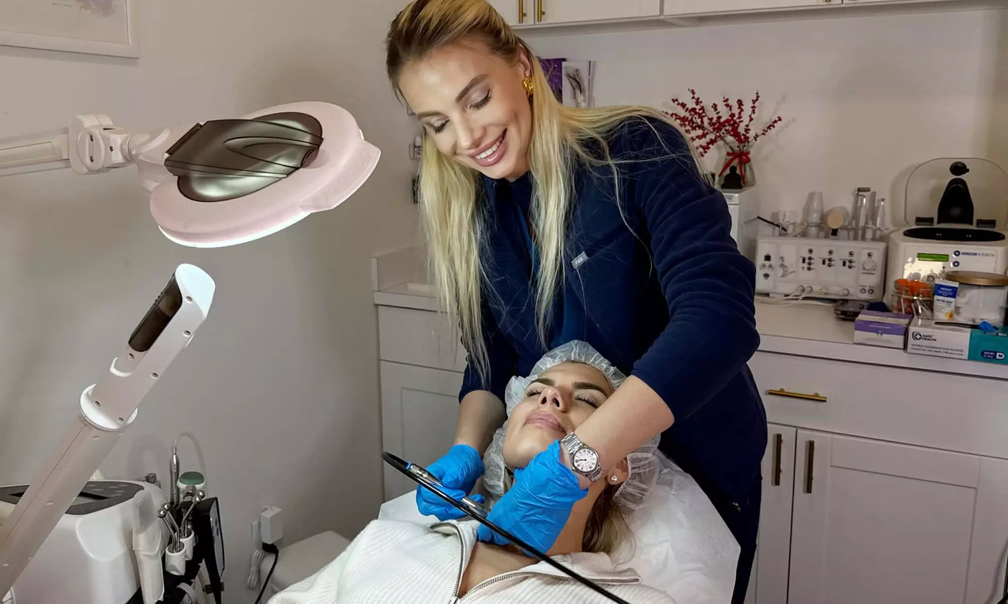 Dermaplaning with Pore Care & Red LED Therapy at DashaCosmetology