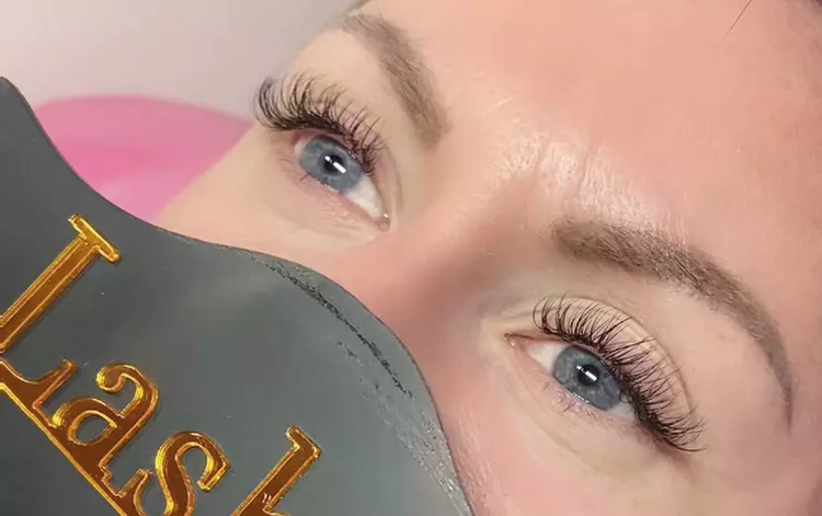 One Full Set of Classic, Hybrid, or Volume Eyelash Extensions