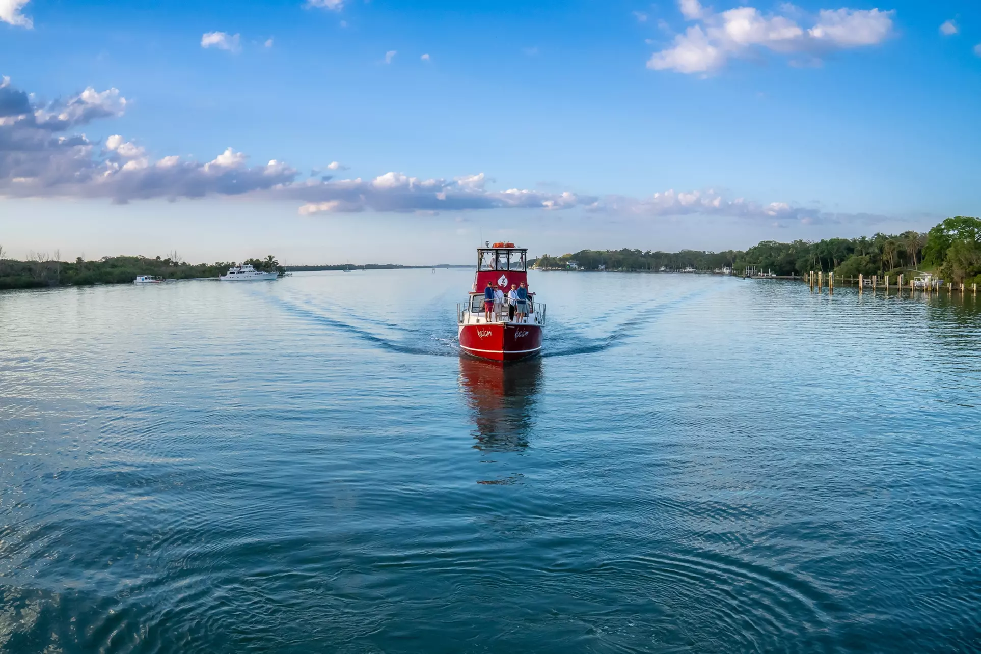 Discover Palm Beach with a Private Boat Charter: Unforgettable Luxury Cruises on the Intracoastal