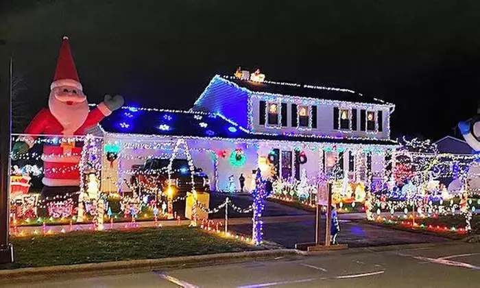 Experience Festive Spirit on a Party Bus Holiday Light Tours