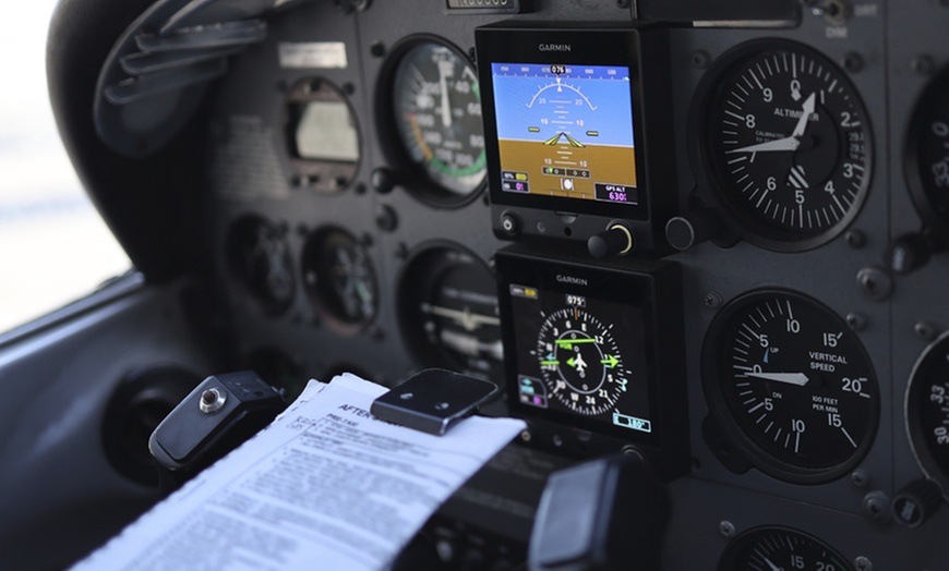 Image 6: 40 or 60-Min Discovery Flight for 1 or 60-Min Flight with Passenger
