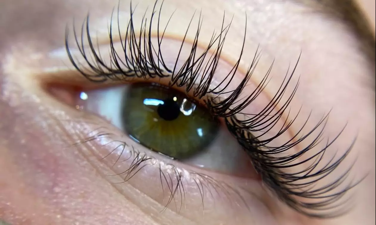 Transform Your Look with Custom Lashes and Fill