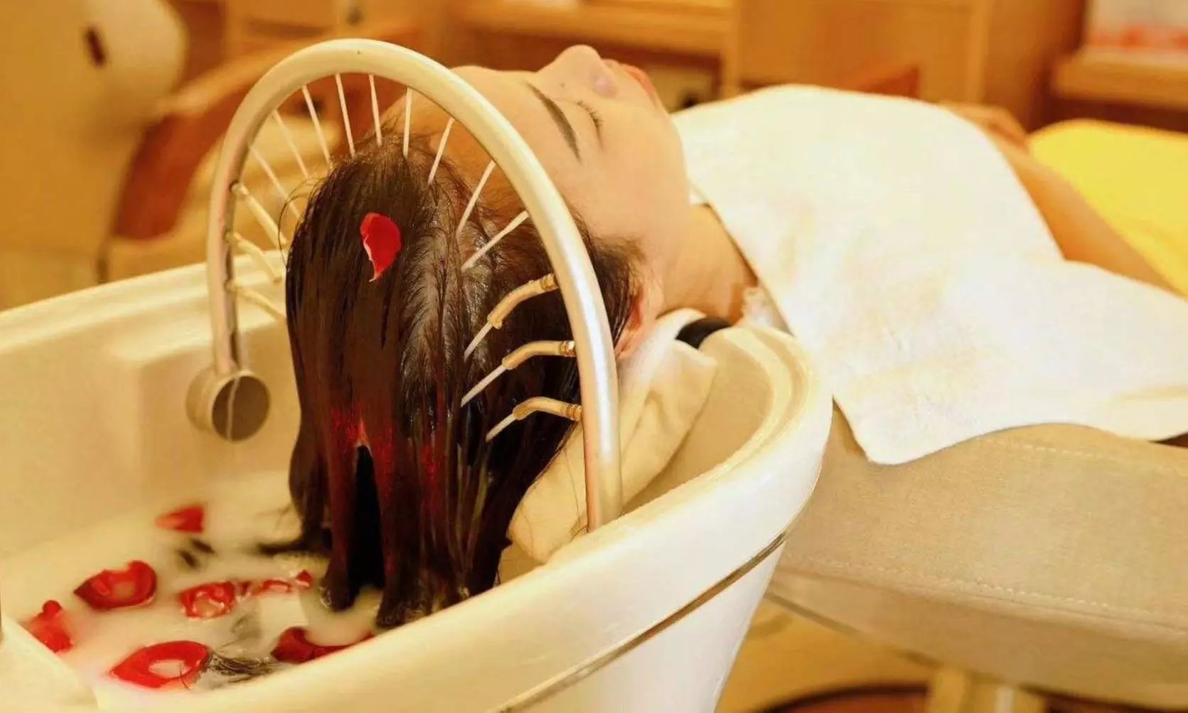 90-Minute Facial Massage and Scalp Care Combo with Deep Cleansing, Lifting, and Stress Relief