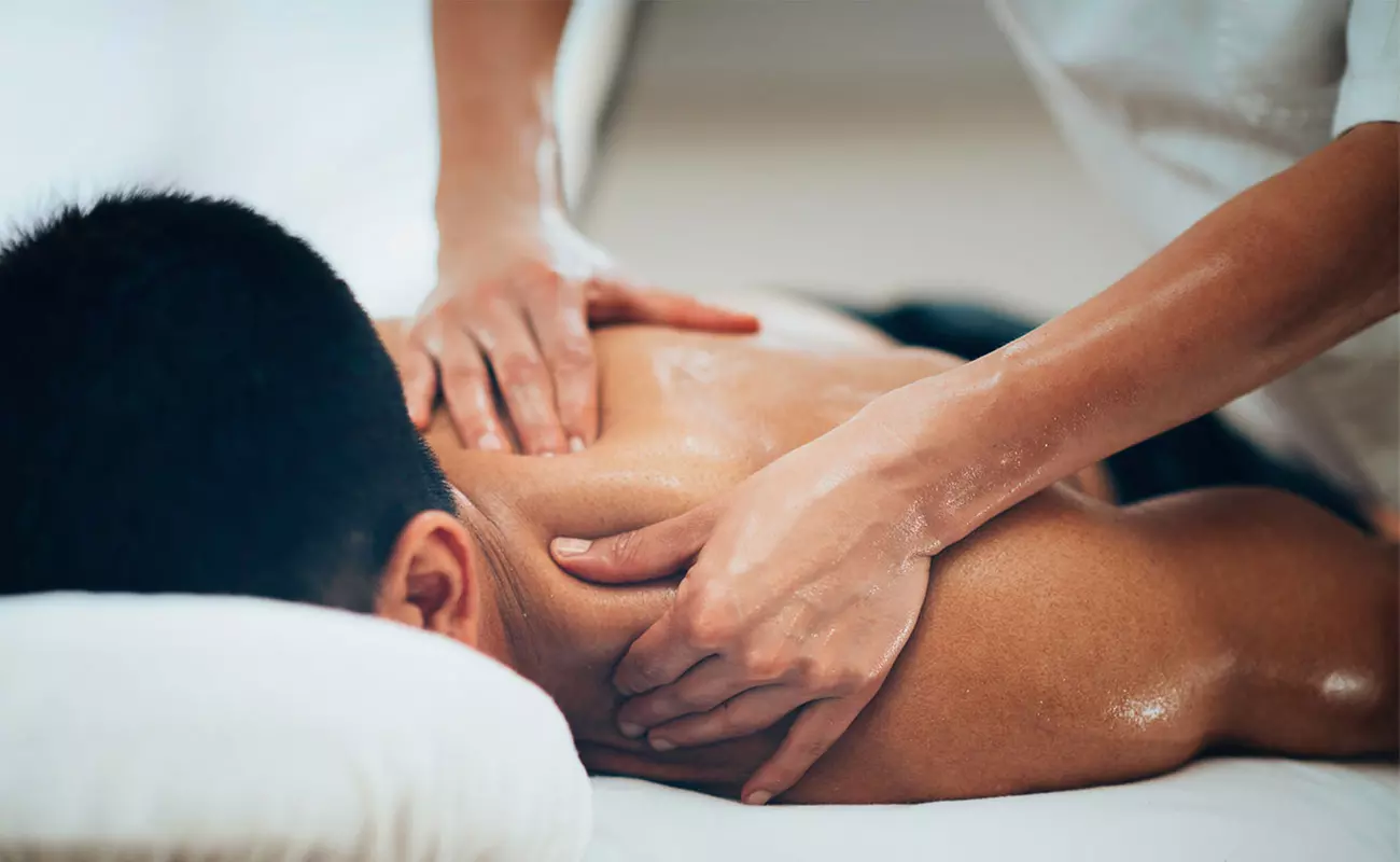 Relax & Rejuvenate: Therapeutic Massage Packages at Yun Essence Spa
