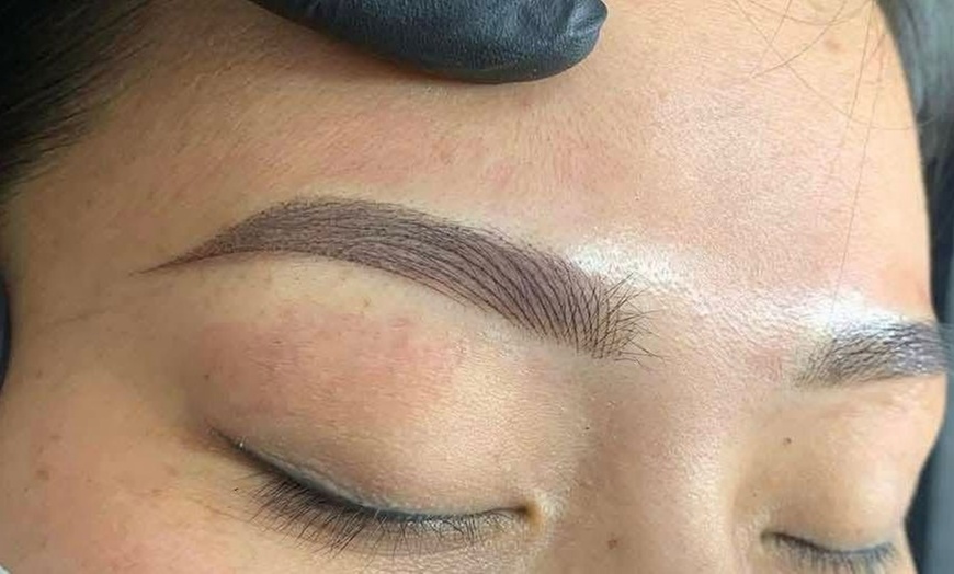 Image 4: Up to 37% Off on Microblading at The Queen Brow & Lashes