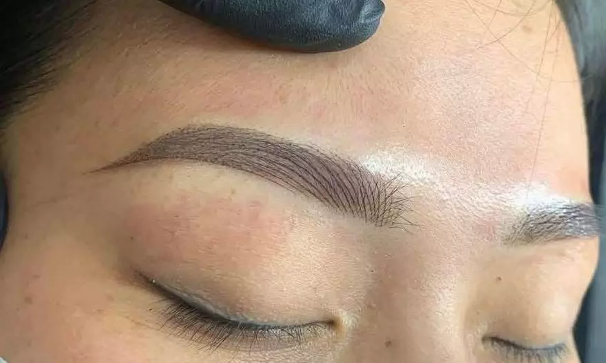 Up to 37% Off on Microblading at The Queen Brow & Lashes