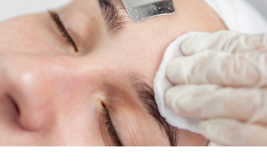 Image 2: Karty podarunkowe do wydania na usługi w salonie Estetic World