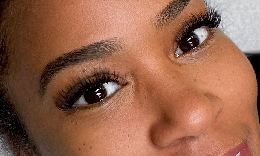 Image 2: Up to 40% Off on Eyelash Application at Brow and Beauty Ink