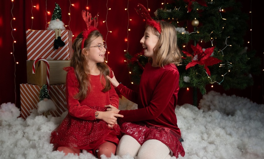 Image 1: Studyjna sesja zdjęciowa: kobieca, rodzinna lub wizerunkowa 