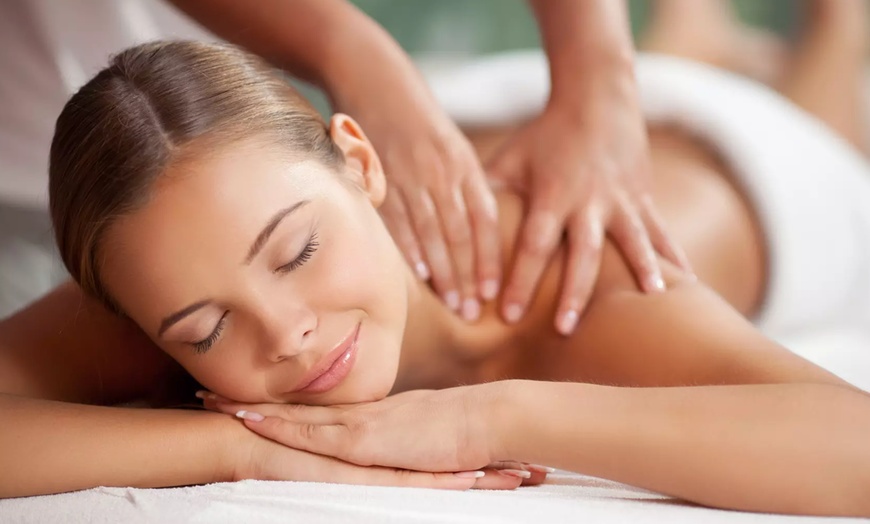 Image 3: Up to 53% Off on Full Body Massage at M and M Massage Spa