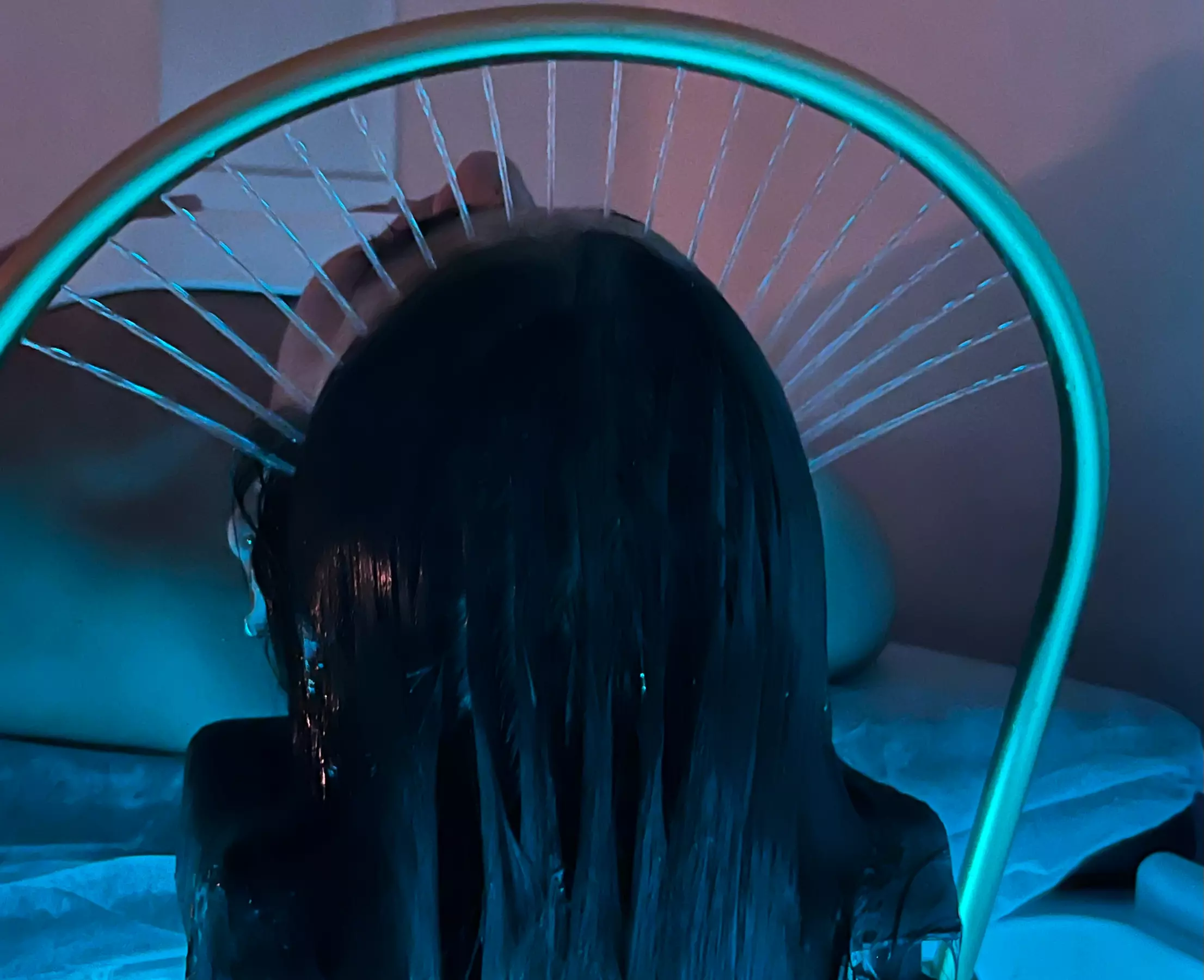 Ritual de head spa de 60 o 90 min. con opción a lifting facial y reflexología para 1 persona; con hasta un 33% - Primary Image