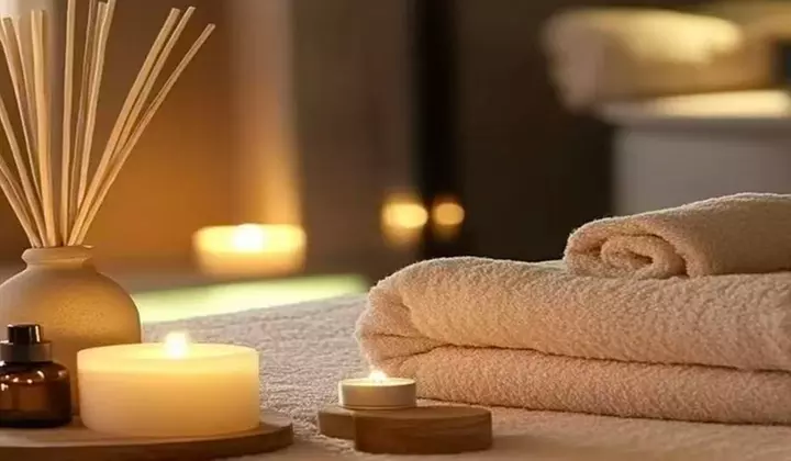 Relax with a 60-Minute Combo Massage Experience
