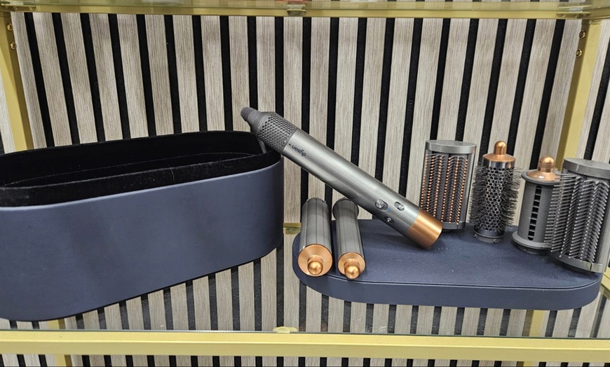 Image 8: Bis zu 60% Rabatt auf den Haarschnitt – Damen bei Salon d'Élégance