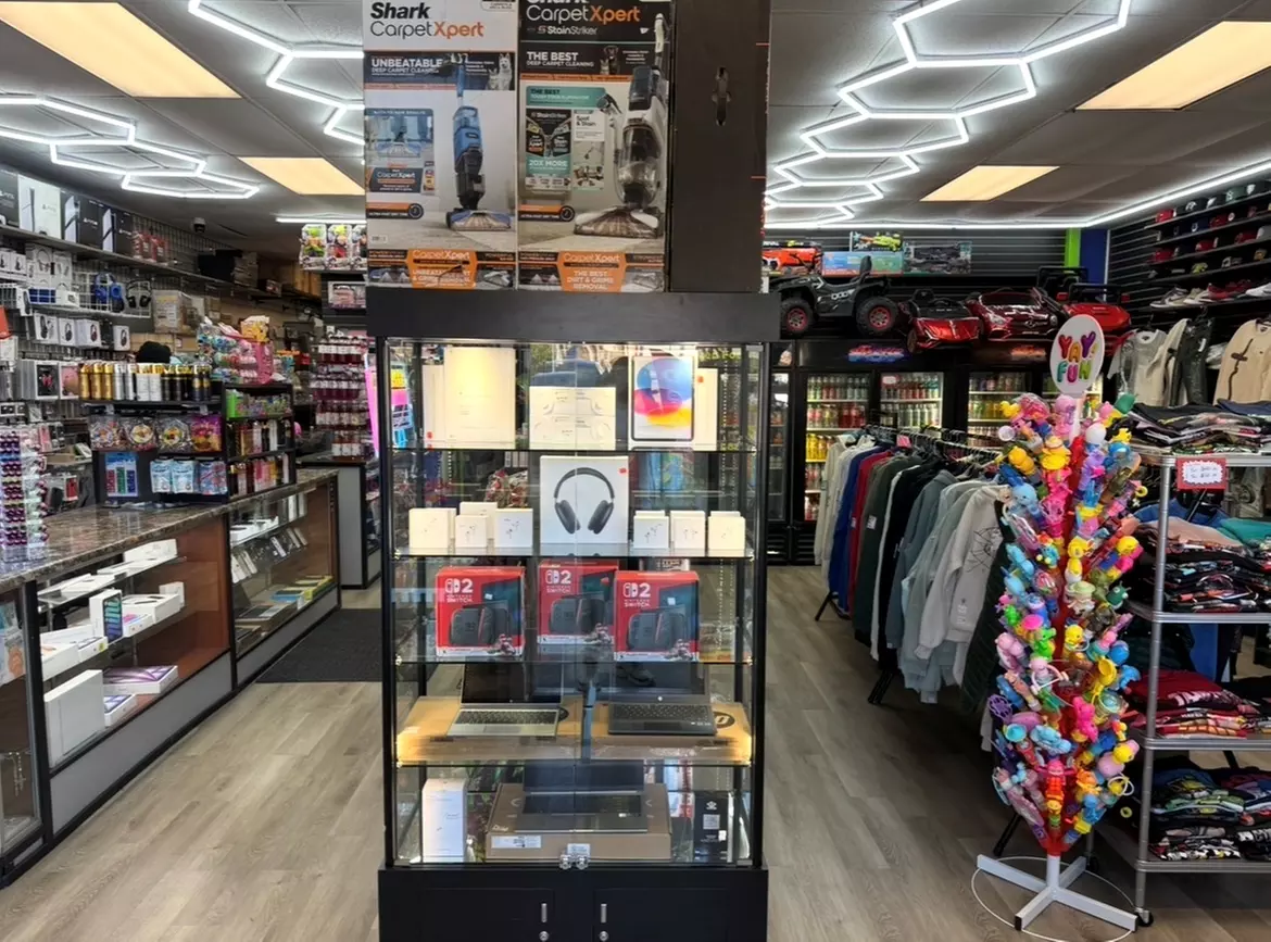 iPhone Screen Repair: iPhone X, Xr, XS, 12, 13, 14, 15, 16 Pro, & More