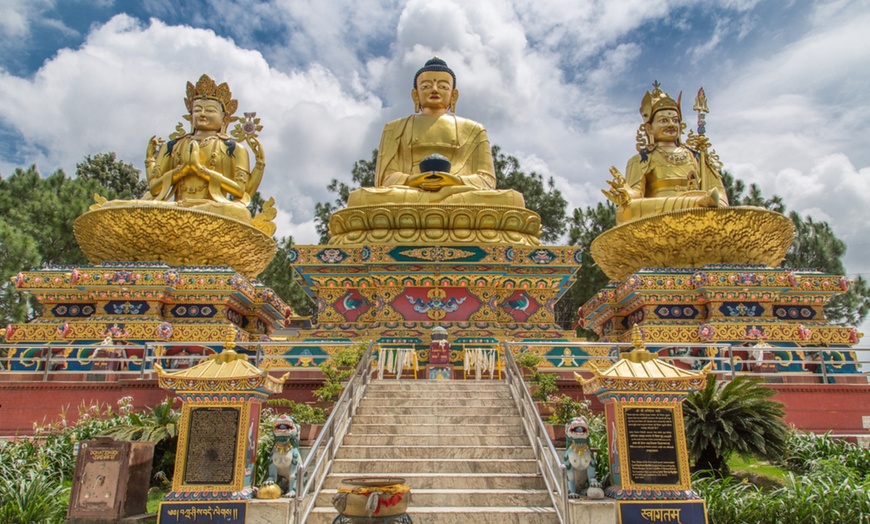 Image 2: Explore the UNESCO Heritage Kathmandu Valley Sites and Everest 