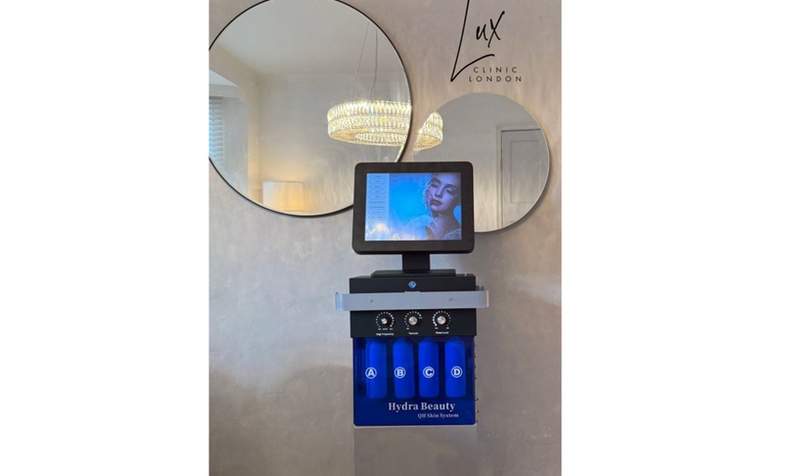 Image 6: Hydrafacial with LED Light Therapy, Korean Mask in a Luxury Clinic