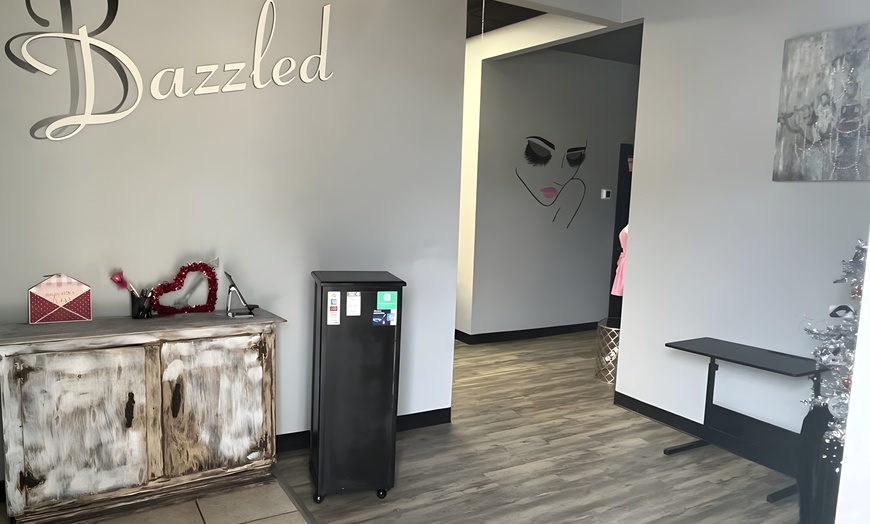 Image 2: 60 or 90-Min Couples Deep Tissue Massage