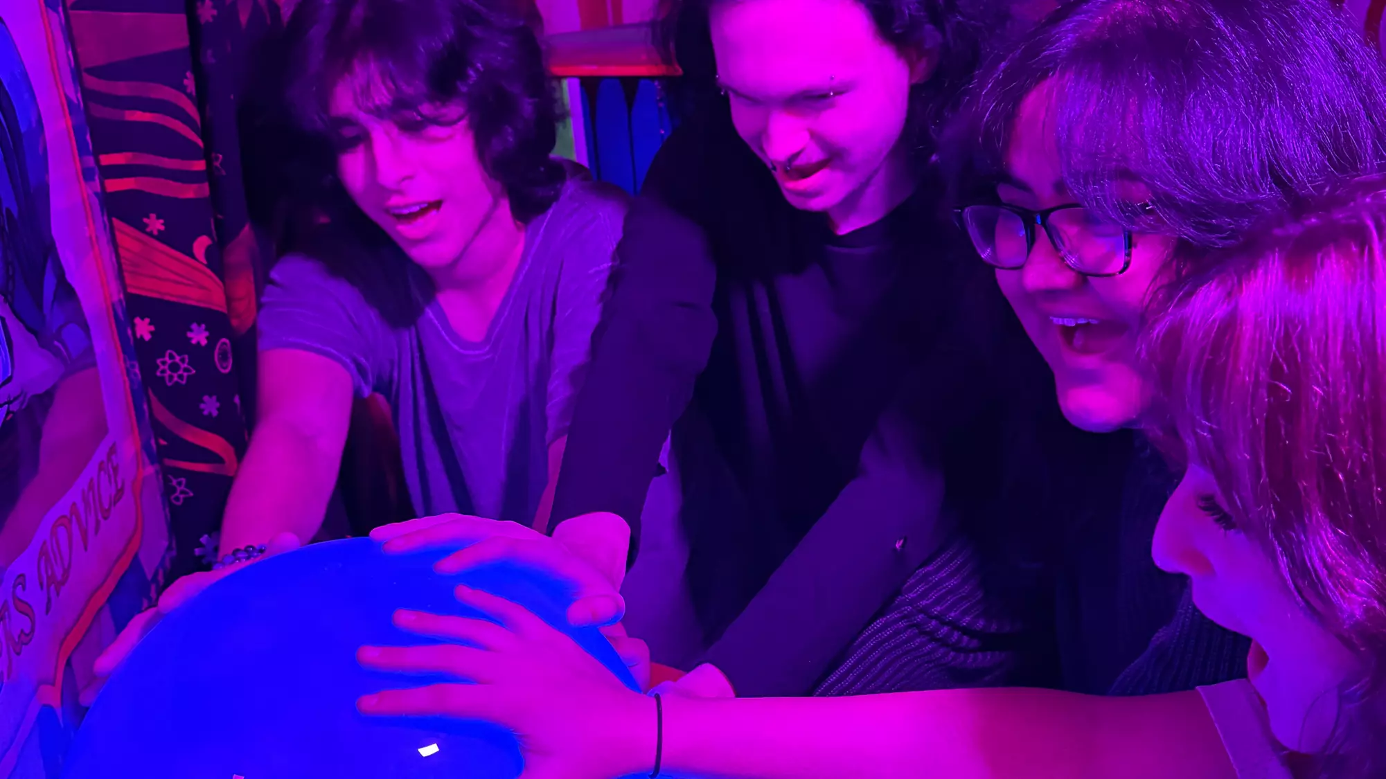 Unlock Epic Fun & Adventure w/ Admission for 60 Minutes Private Rooms!
